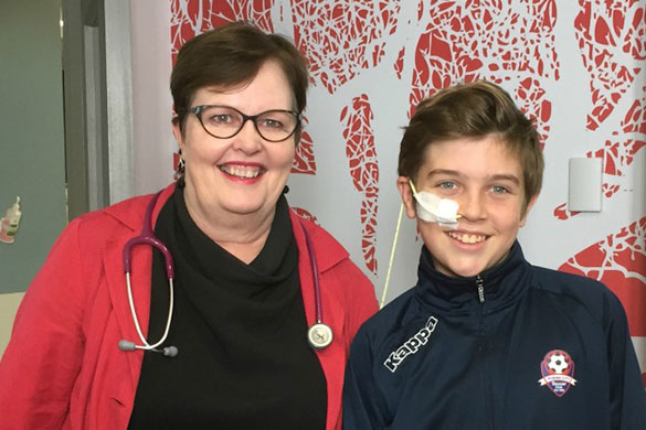 Dr Sue Moloney with patient Jessi Reardon Dr Sue Moloney with patient Jessi Reardon